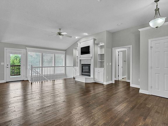5th image of 357 S Grand Mere Ct