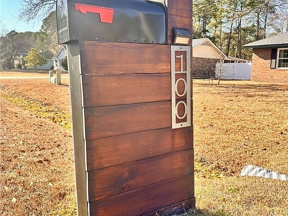 4th image of 100 Usher Place