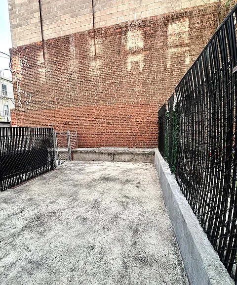 219 Franklin St #GROUND — Photo 9