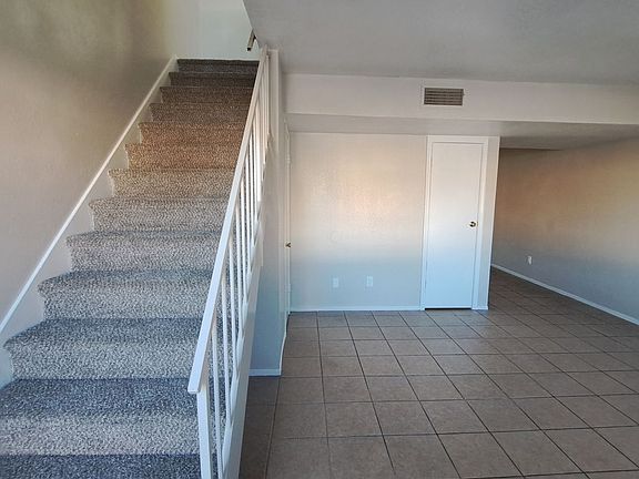 5th image of 3417 Civic Center Dr