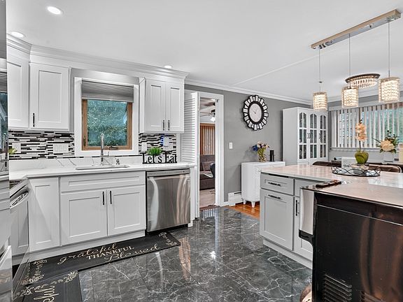 4th image of 26 Michael Rd