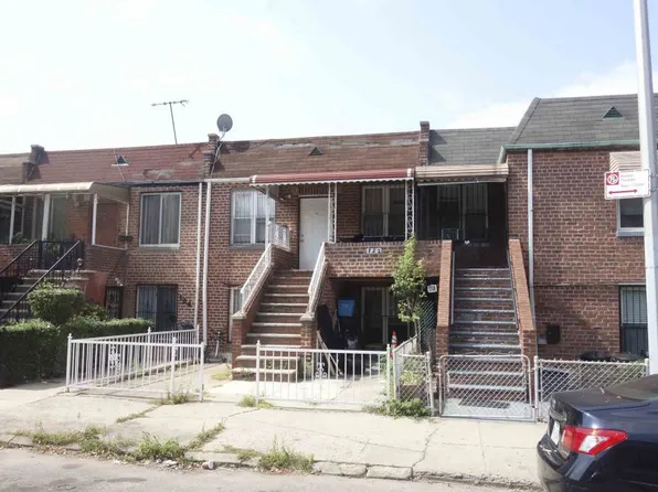 122 East 46th Street image 1 of 2