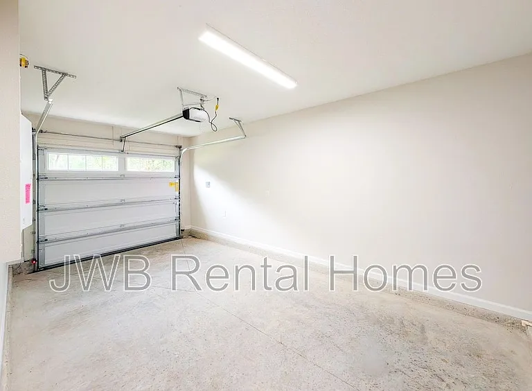 1128 Comanche St — Photo 18