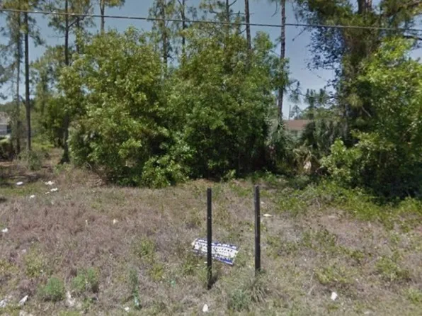 2412/2414 George Ave S, Lehigh Acres, FL 33973