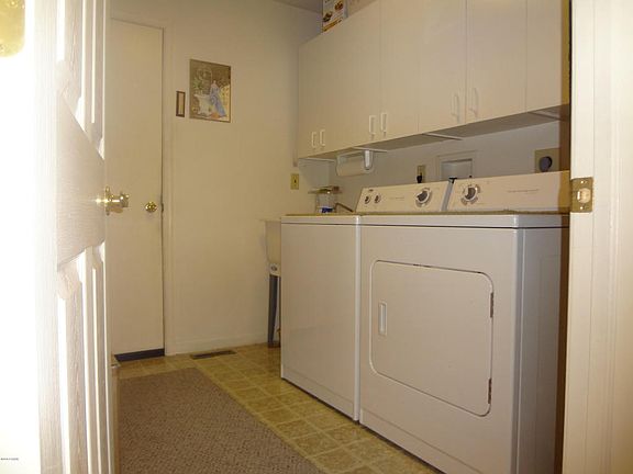 4th image of 238 Four Seasons Dr