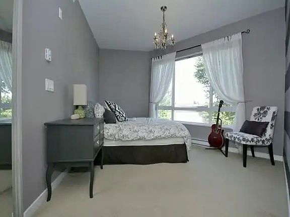 4th image of 2943 Nelson Pl #406