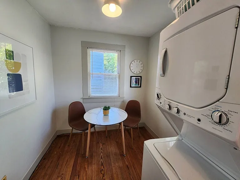 E 11th 1/2 St — Photo 11