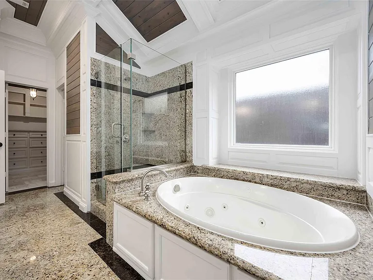 4031 Fernwood Dr — Photo 38