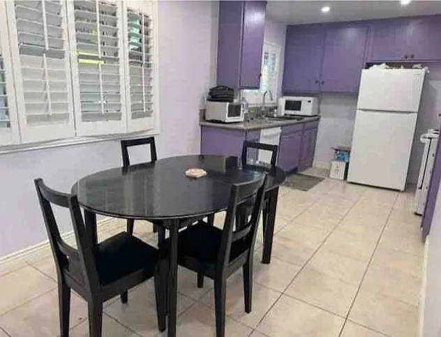 2124 Associated Rd #D — Photo 3