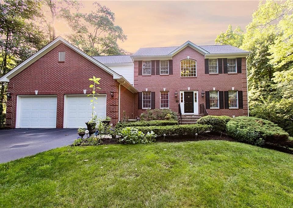1st image of 209 Beechwood Dr