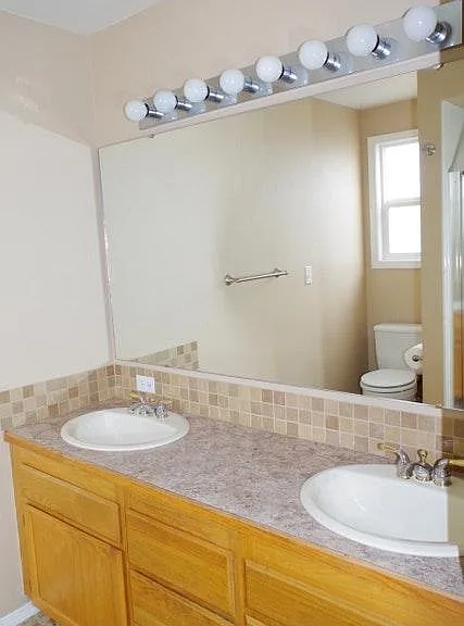 10322 W Jewell St — Photo 12