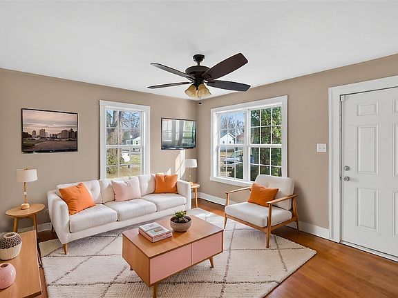4th image of 1409 Collegeview Dr