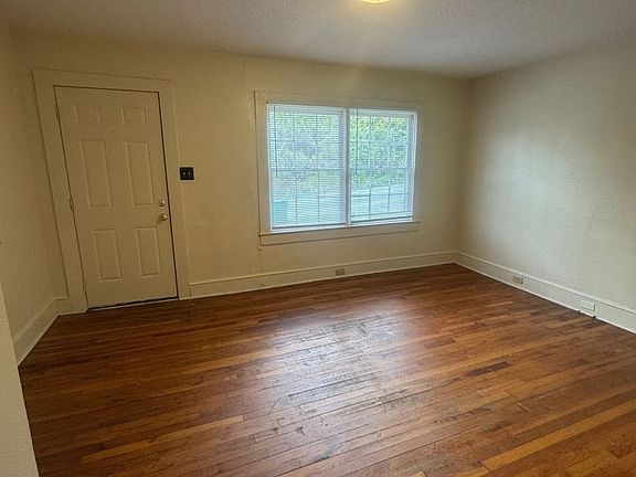 3rd image of 421 Cokesbury St #421B