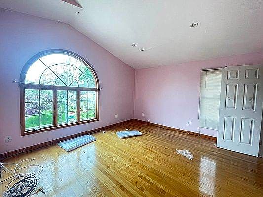 5th image of 1-215 90th Ave #1