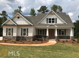 190 Discovery Lake Dr, Fayetteville, GA 30215