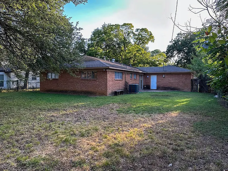 50351 Bryant St — Photo 26