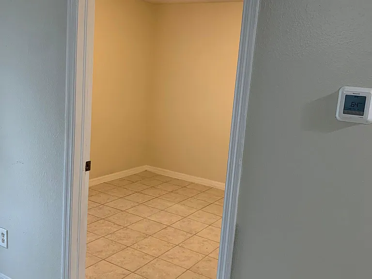 4921 5th St — Photo 12