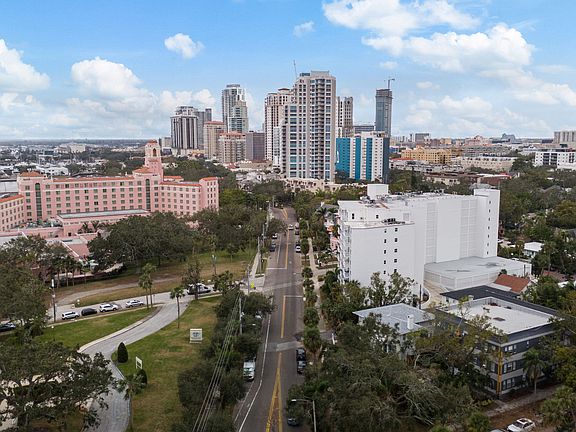 Drone photo showing the position of the condominium relative to the Vinoy Hotel and downtown St Pete