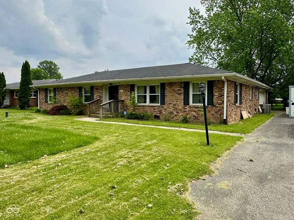 8061 Sycamore Springs Trl, Indianapolis, IN 46239