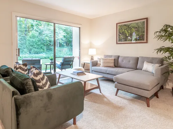 Willow Oaks Apartments