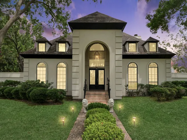 8302 Candlegreen Ln, Houston, TX 77071