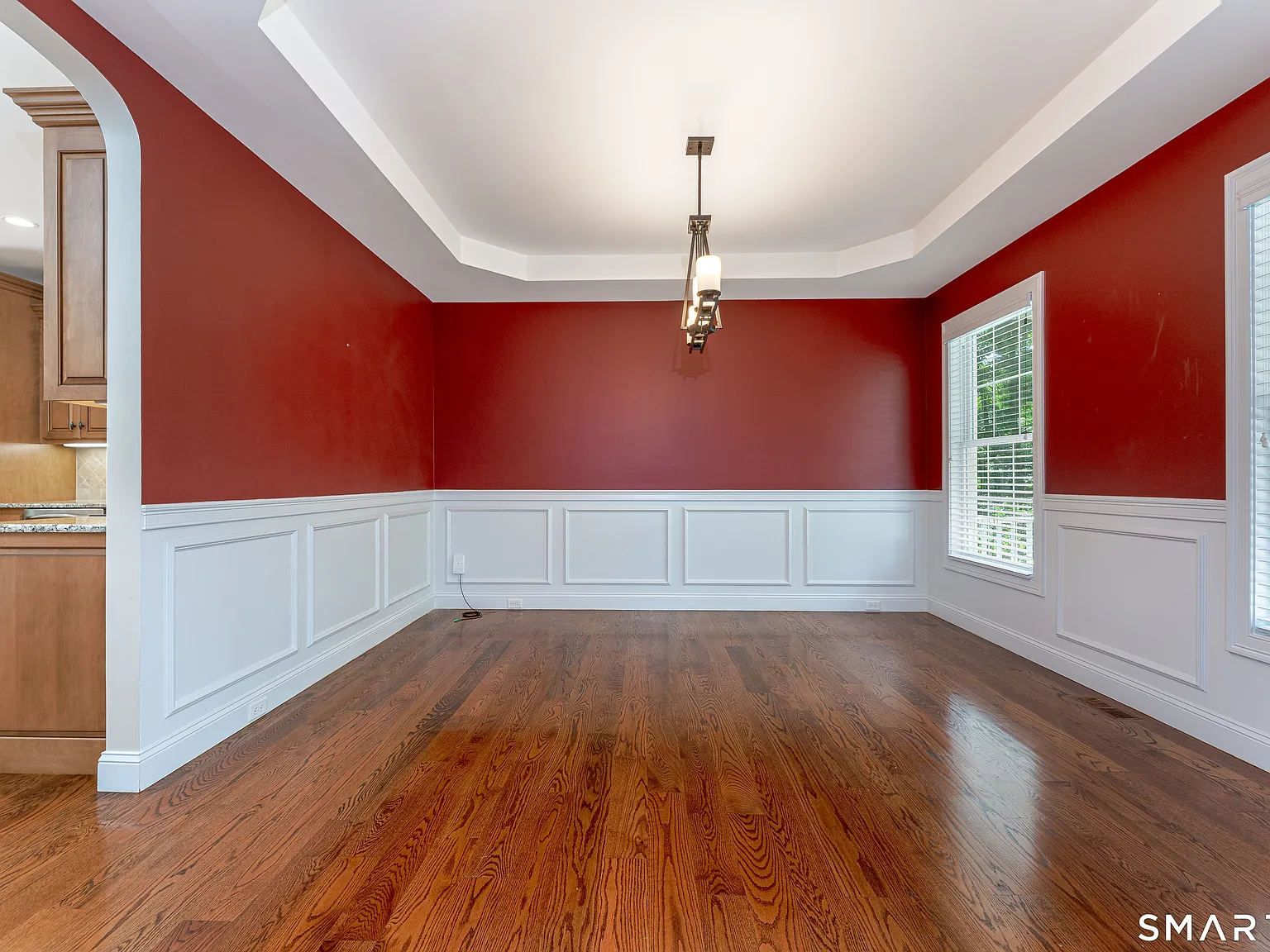 3 bed, 2.5 bath, 2344 sqft, $4,600 — Photo 3