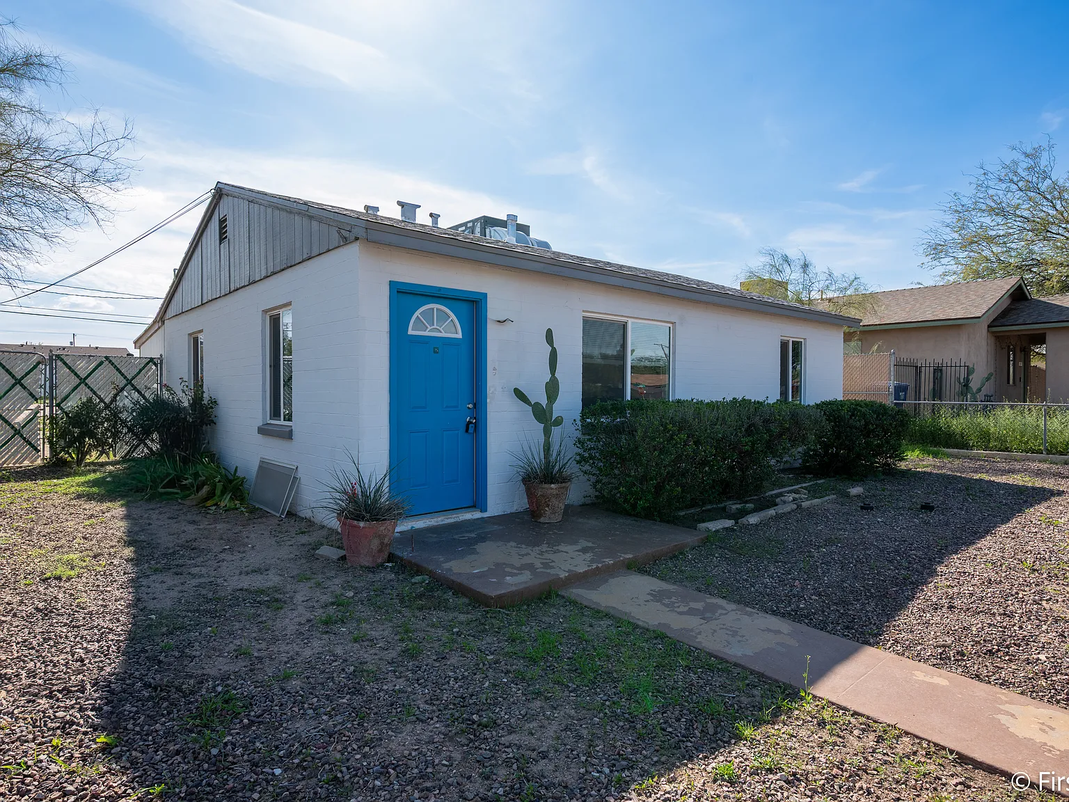 3 bed, 1024 sqft, $1,595 — Photo 2