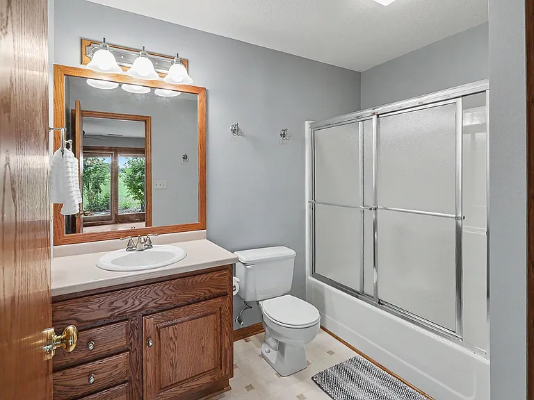 612 Bos Landen Dr #5C — Photo 20