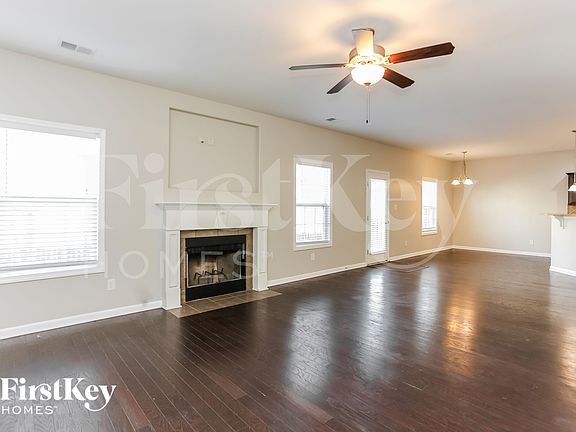 4th image of 7 Abington Ln