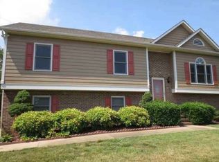 3120 S Caldwell Dr, Hudson, NC 28638