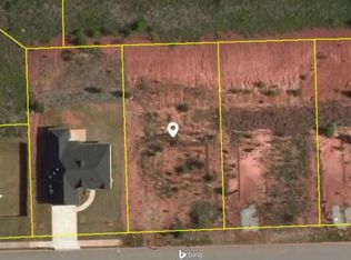 212 N Pointe Dr, Lagrange, GA 30241