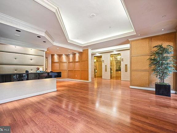 3rd image of 4808 Moorland Ln APT 612