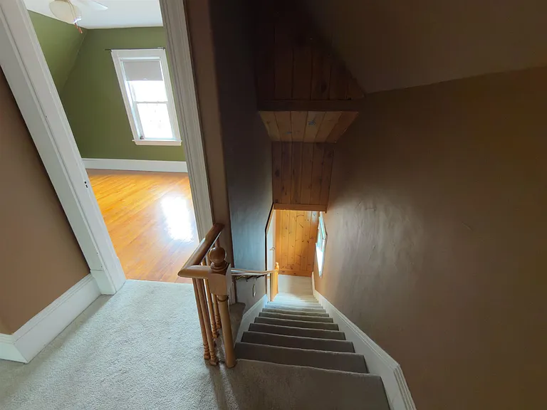 246 E Mason St — Photo 24