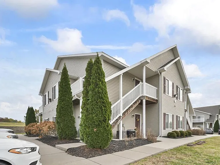 1303 Black Diamond Dr — Photo 13