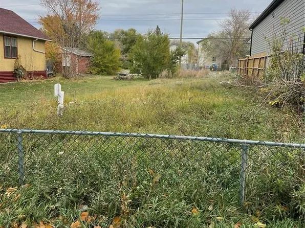 945 Robinson STREET, Regina, SK S4T 2M6
