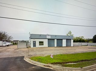 28W651 Roosevelt Rd, Winfield, IL 60190