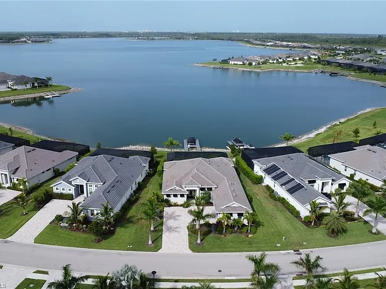 17314 Blue Sapphire Dr — Photo 40