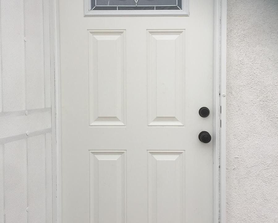 1st image of 3405 Hollydale Dr