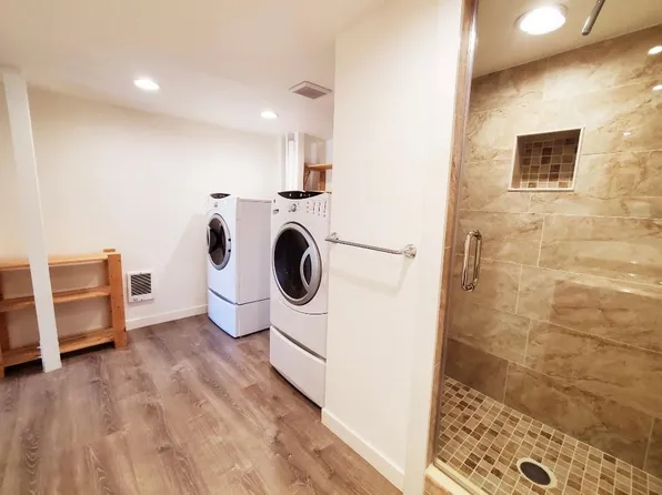 (undisclosed Address), The Dalles, OR 97058