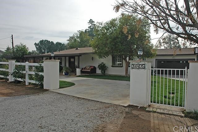 1st image of 21425 Canyon Dr