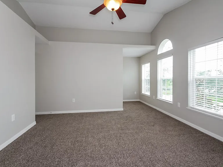 13518 Padron Ct — Photo 7