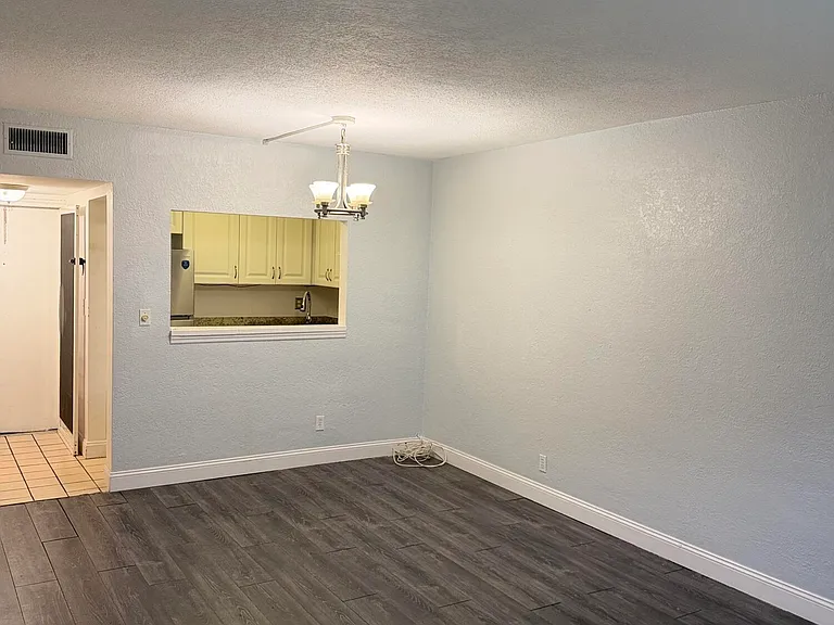270 S Cypress Rd #204 — Photo 4
