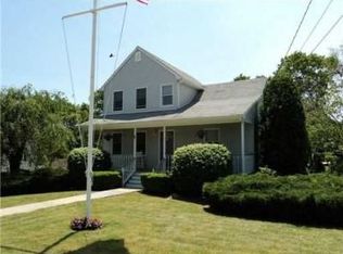 5 Eddy Dr, Westerly, RI 02891