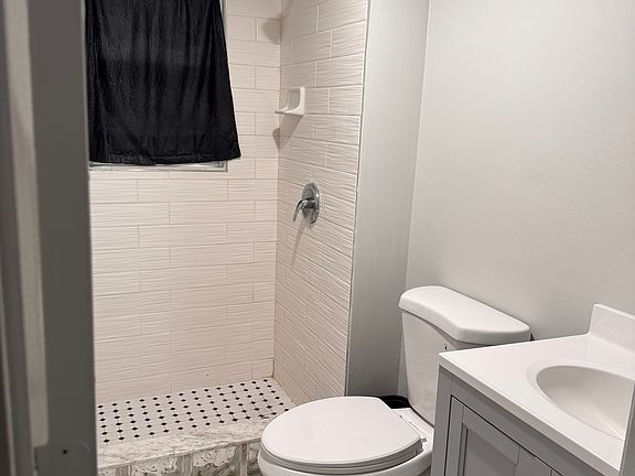 3rd image of 1668 Red Bird Ln