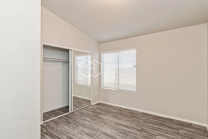 843 E Morelos St — Photo 15