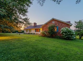 1128 Hawkins Cummins Rd, Paris, KY 40361