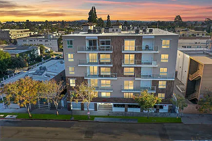 10608 Santa Monica Blvd — Photo 3