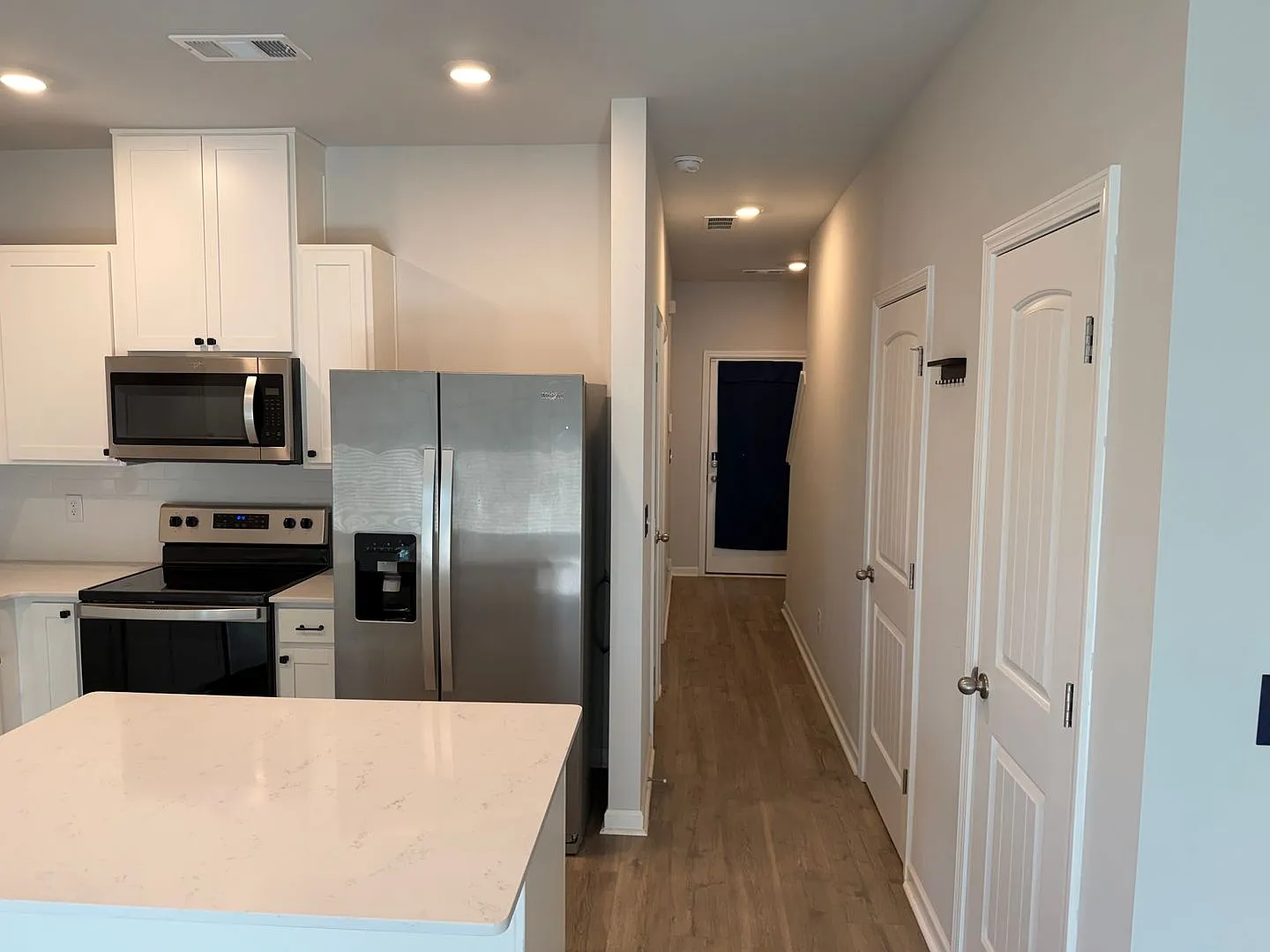 3 BR/2BA | Newly Renovated Single Family Home | Covered Patio | In Columbia! — Photo 3