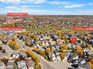 85 NE Royal Oak Cres NW, Calgary, AB T3G 4Y6