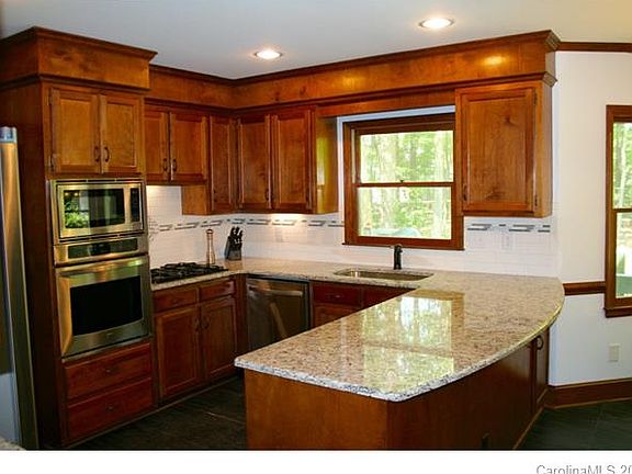 3rd image of 9305 Sardis Glen Dr